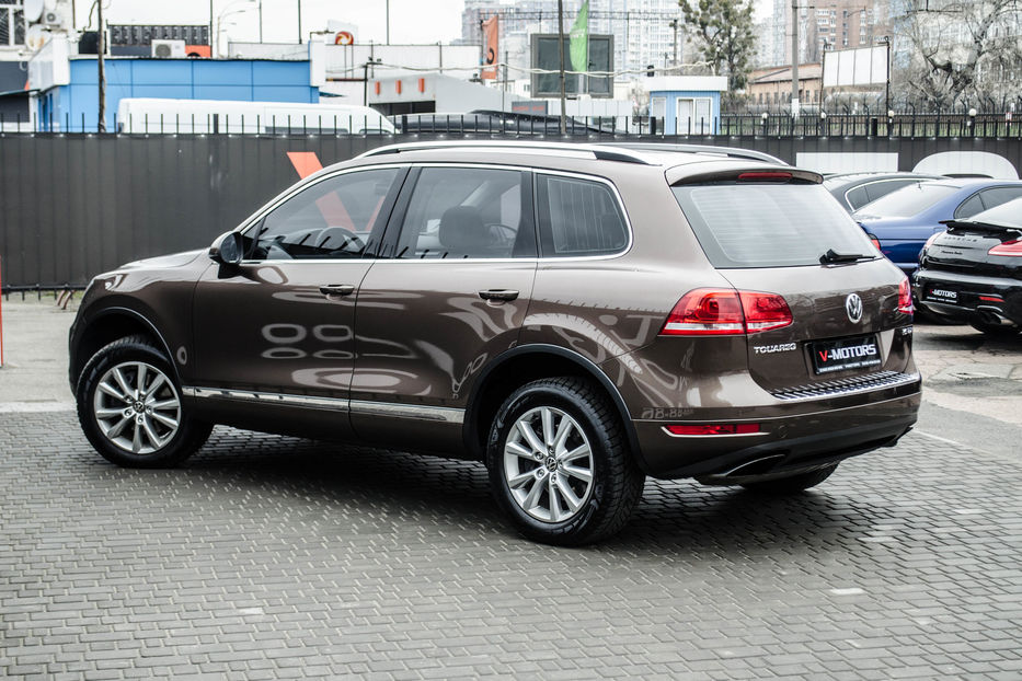 Продам Volkswagen Touareg Life 3.0TDI 2012 года в Киеве