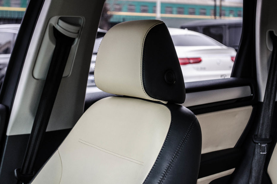 Продам Volkswagen Touareg Life 3.0TDI 2012 года в Киеве