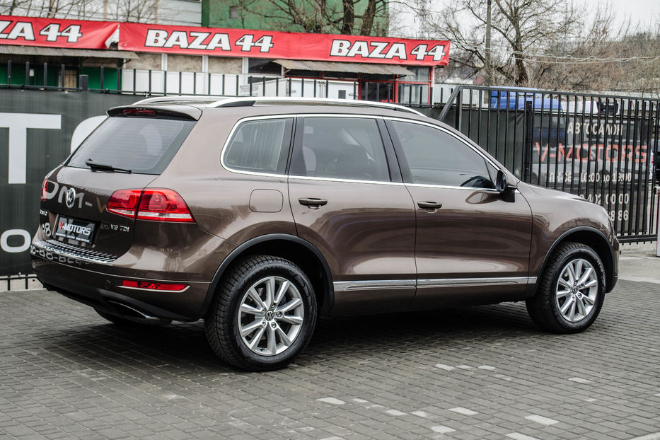 Продам Volkswagen Touareg Life 3.0TDI 2012 года в Киеве