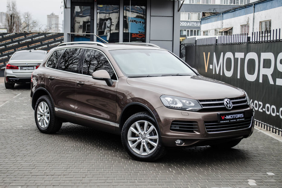 Продам Volkswagen Touareg Life 3.0TDI 2012 года в Киеве