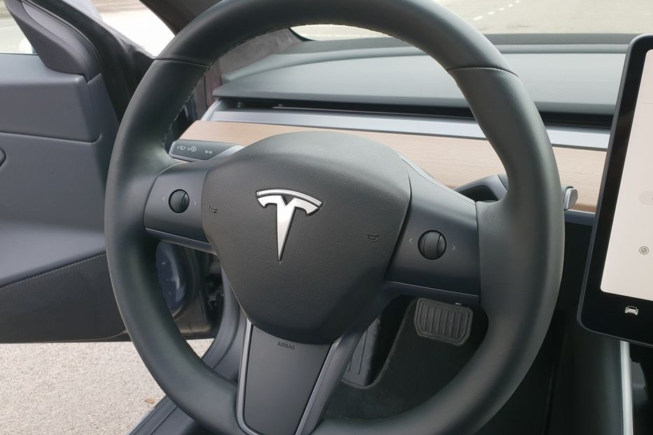 Продам Tesla Model S Long Range 2018 года в Киеве