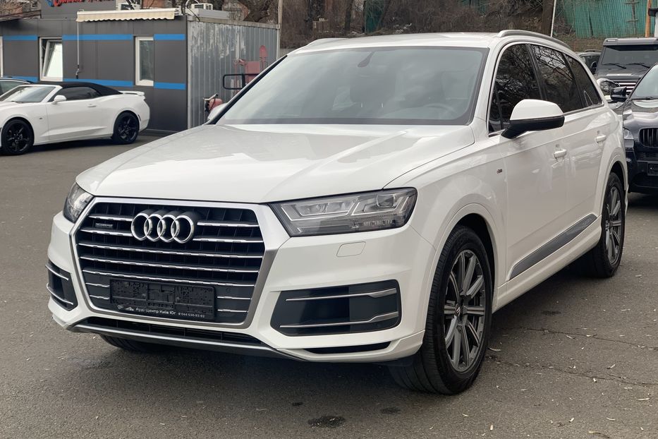 Продам Audi Q7 3.0 TDI S-LINE 2016 года в Киеве