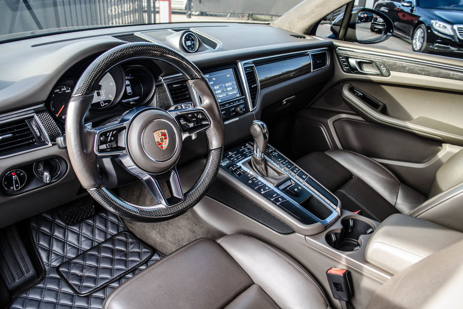 Продам Porsche Macan S 3.0Diesel 2015 года в Киеве