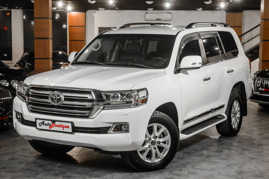 Продам Toyota Land Cruiser 200 2017 года в Одессе