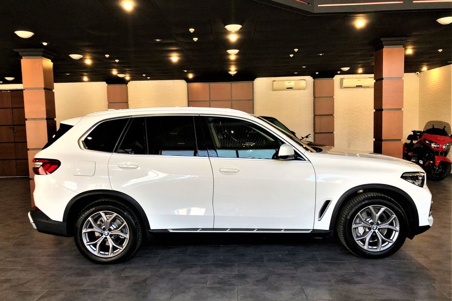 Продам BMW X5 X-Drive 30D 2019 года в Одессе