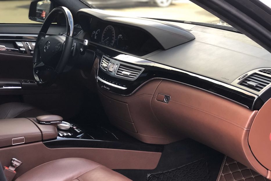 Продам Mercedes-Benz S-Class 500 4matic AMG\\\ 2012 года в Киеве