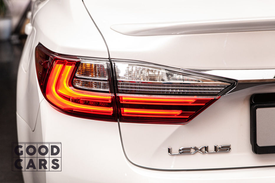 Продам Lexus ES 300 Hybrid Luxury + 2015 года в Одессе