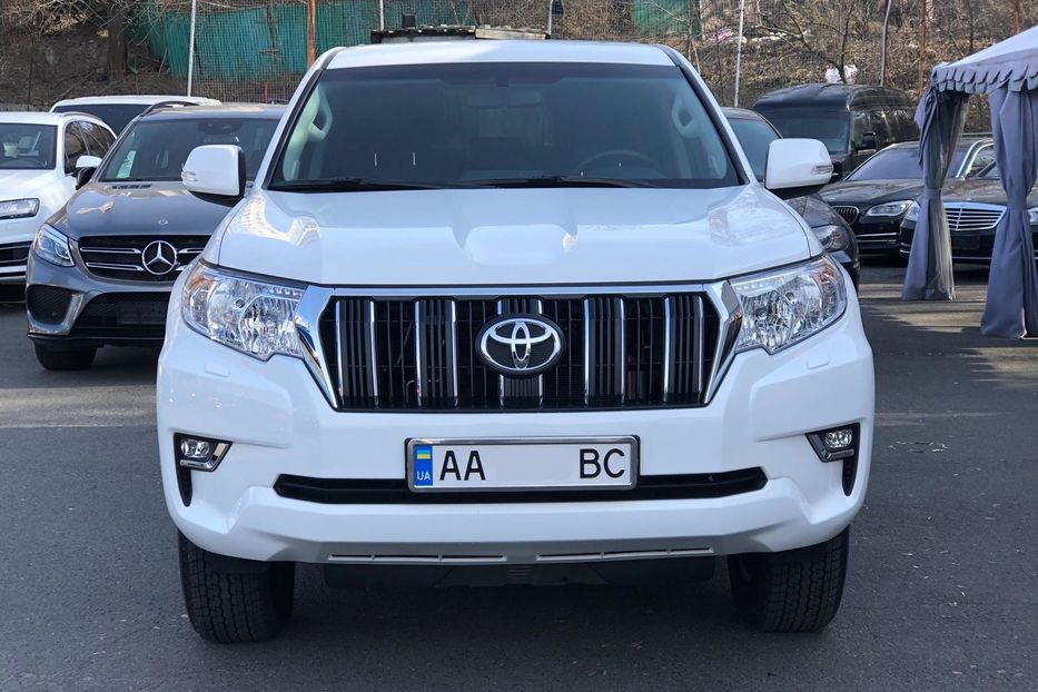 Продам Toyota Land Cruiser Prado 4 2019 года в Киеве