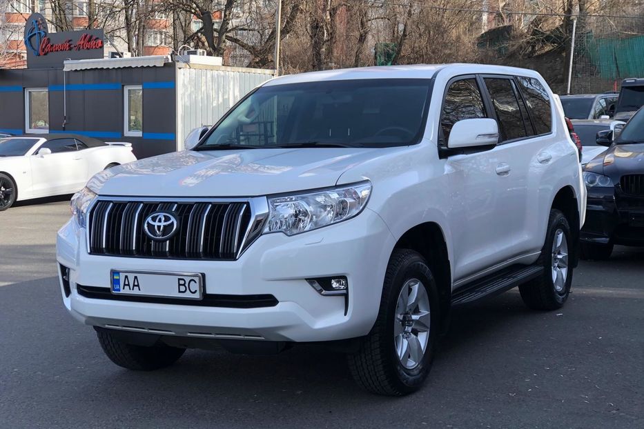 Продам Toyota Land Cruiser Prado 4 2019 года в Киеве