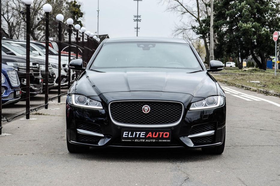 Продам Jaguar XF R Sport 2016 года в Киеве