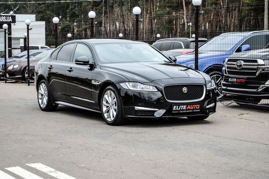 Продам Jaguar XF R Sport 2016 года в Киеве