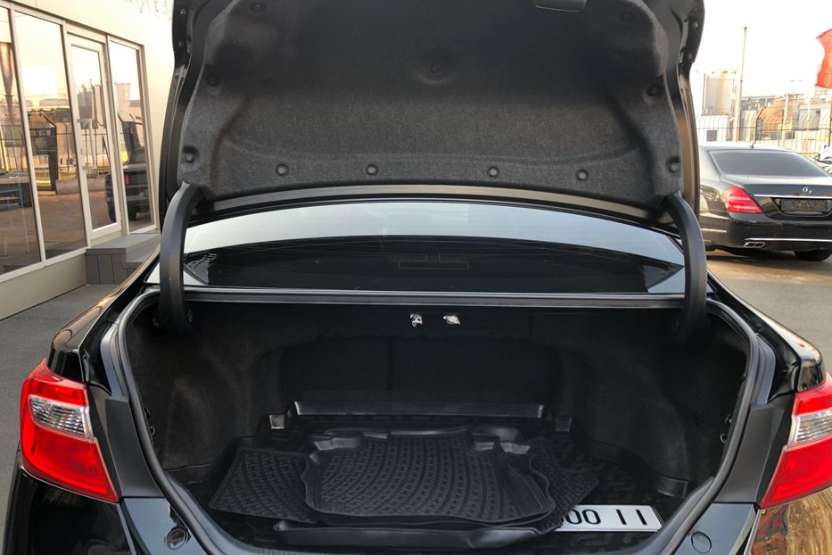 Продам Toyota Camry 30th ANNIVERSARY  2014 года в Киеве