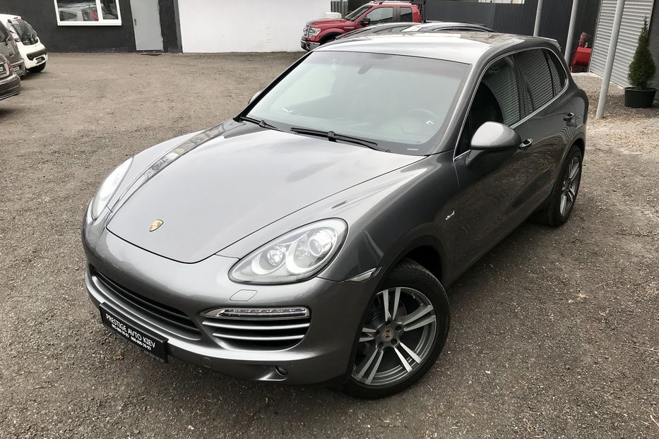 Продам Porsche Cayenne 3.0 Diesel 2013 года в Киеве