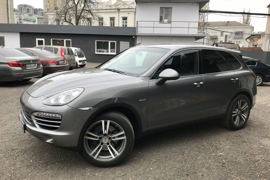 Продам Porsche Cayenne 3.0 Diesel 2013 года в Киеве