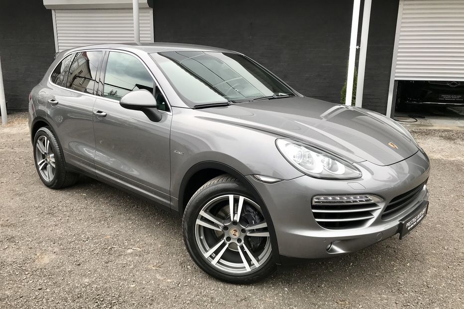 Продам Porsche Cayenne 3.0 Diesel 2013 года в Киеве