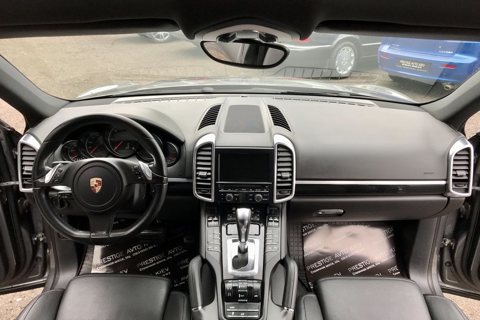 Продам Porsche Cayenne 3.0 Diesel 2013 года в Киеве