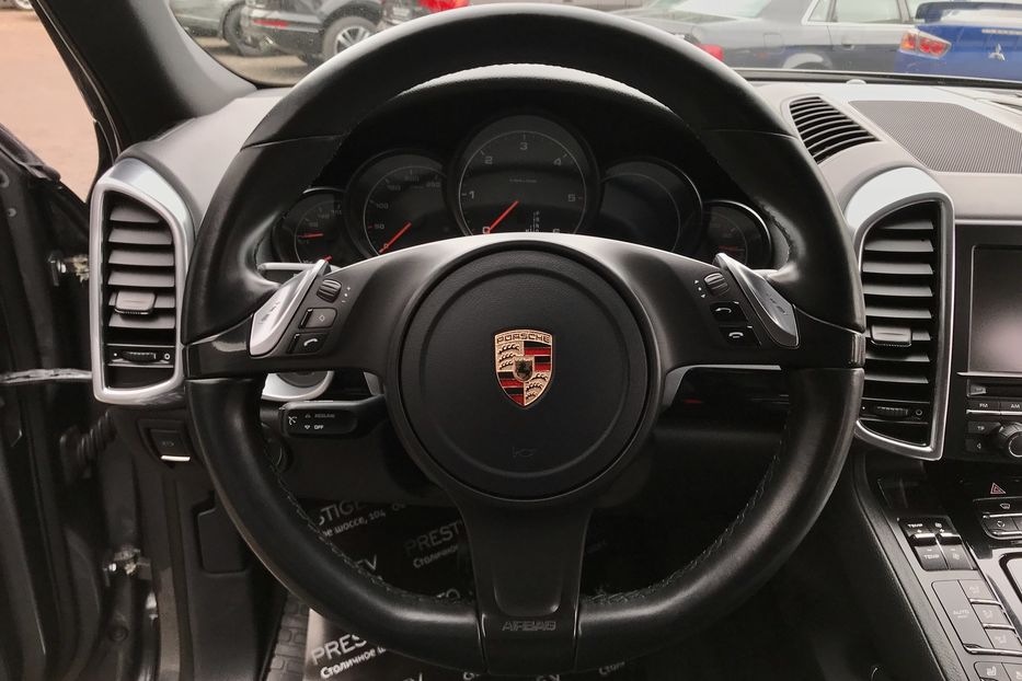 Продам Porsche Cayenne 3.0 Diesel 2013 года в Киеве