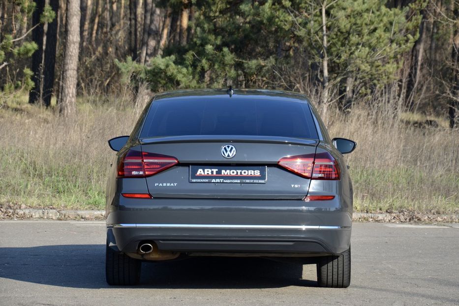 Продам Volkswagen Passat B8 2018 года в Киеве