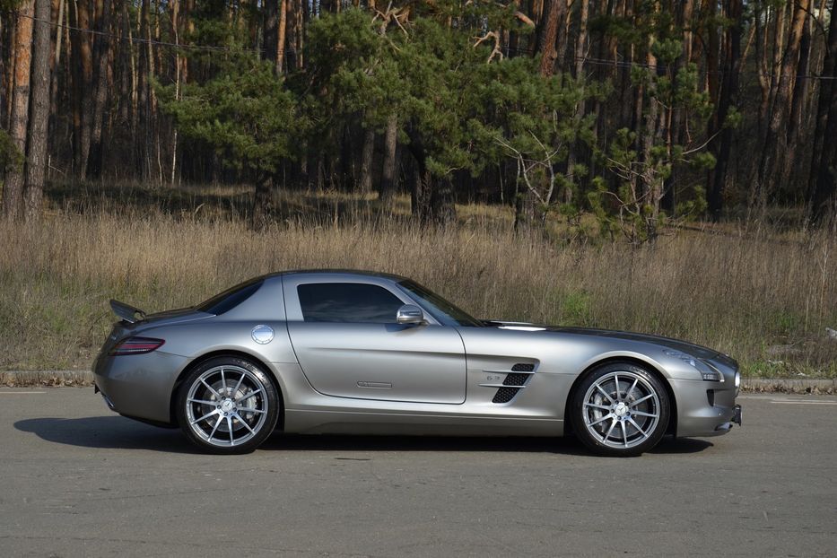 Продам Mercedes-Benz SLS-Class 2010 года в Киеве