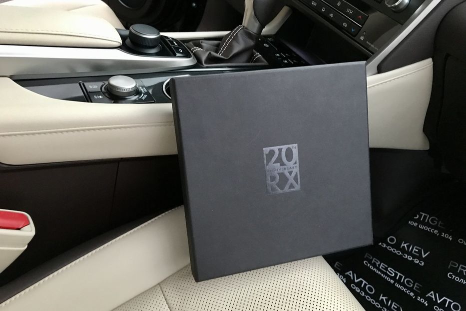 Продам Lexus RX 200 T Executive+ Официальный 2017 года в Киеве