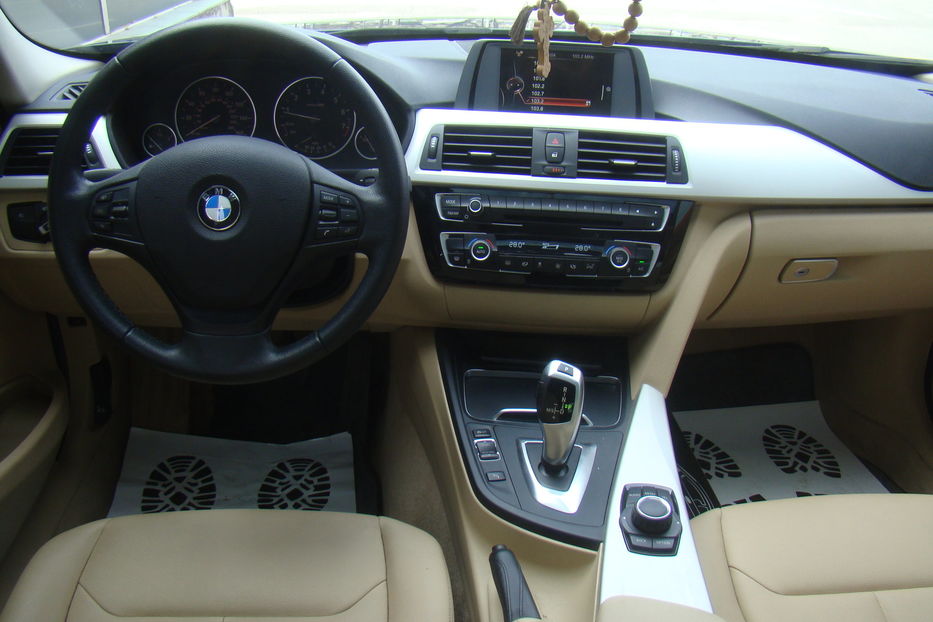 Продам BMW 320 2017 года в Одессе