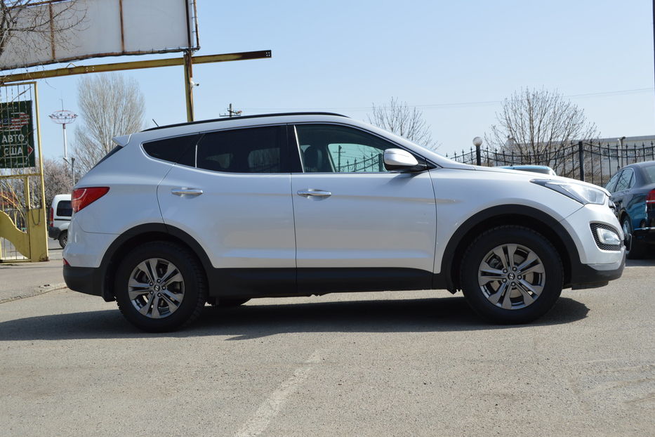 Продам Hyundai Santa FE 4WD 2013 года в Одессе