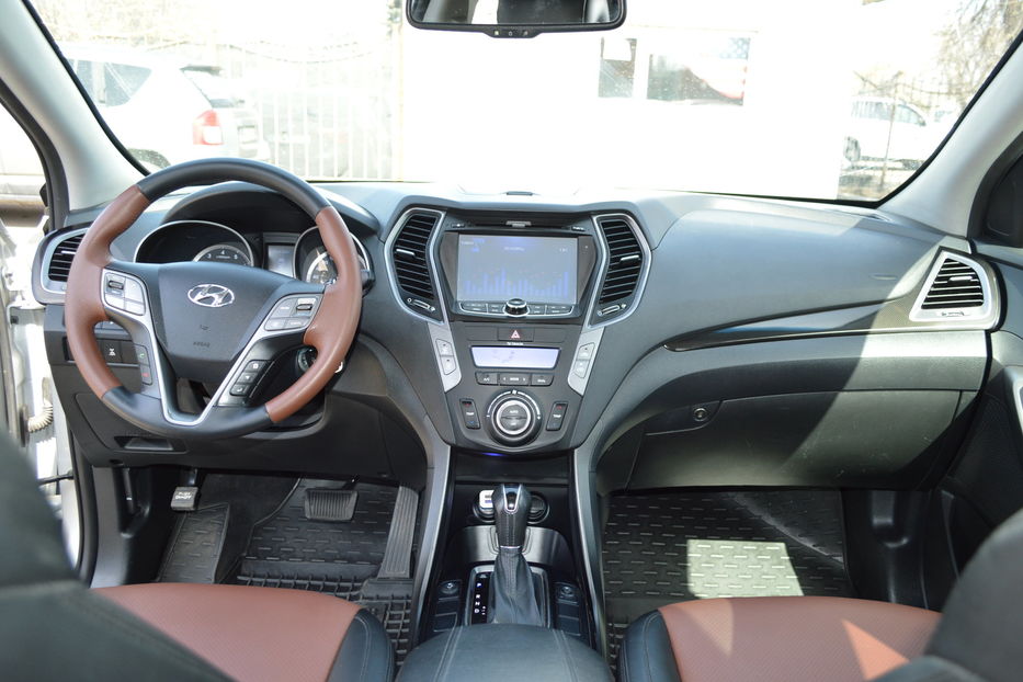 Продам Hyundai Santa FE 4WD 2013 года в Одессе