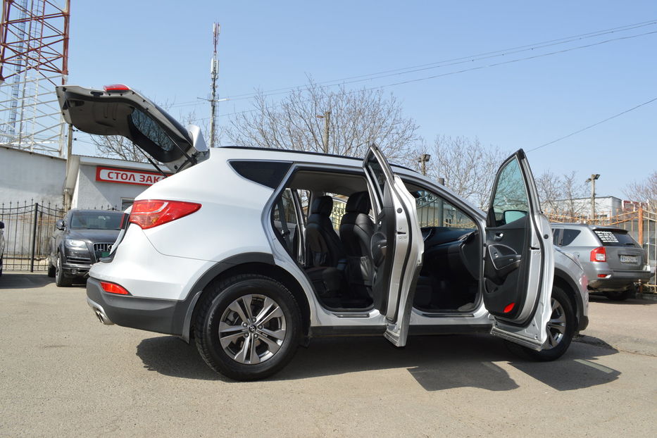 Продам Hyundai Santa FE 4WD 2013 года в Одессе