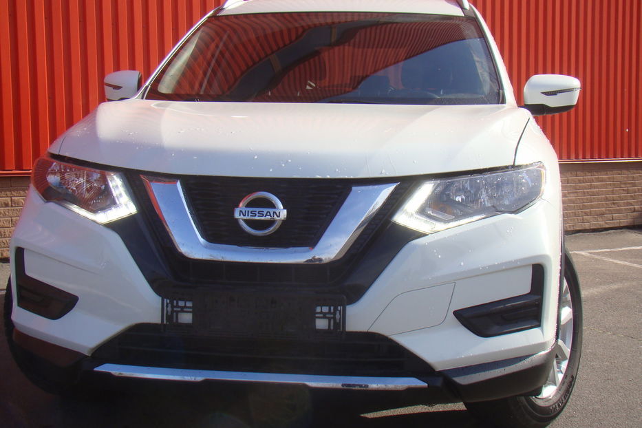 Продам Nissan Rogue SV AWD 2018 года в Одессе