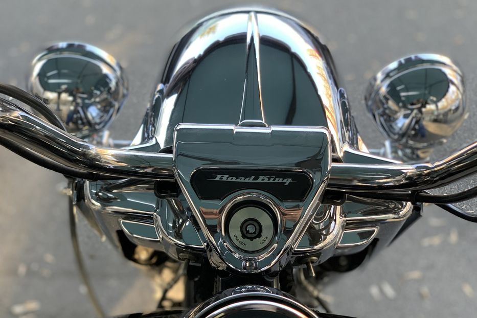 Продам Мотоциклы Все Harley-Davidson FLHR ROAD KING 2015 года в Киеве