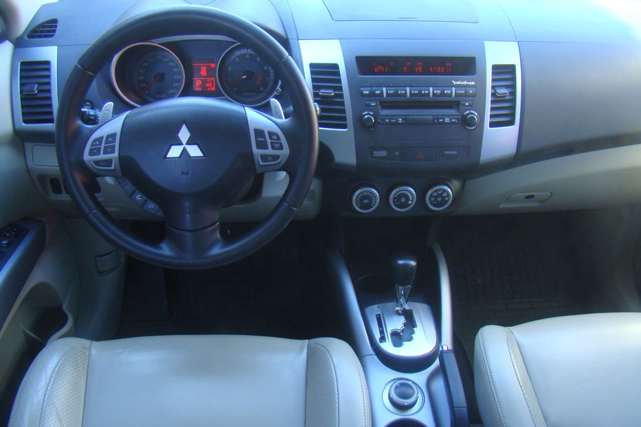 Продам Mitsubishi Outlander XL MAXIMAL 2009 года в Одессе