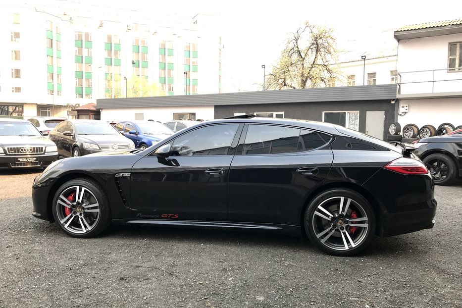 Продам Porsche Panamera GTS Официал 2012 года в Киеве