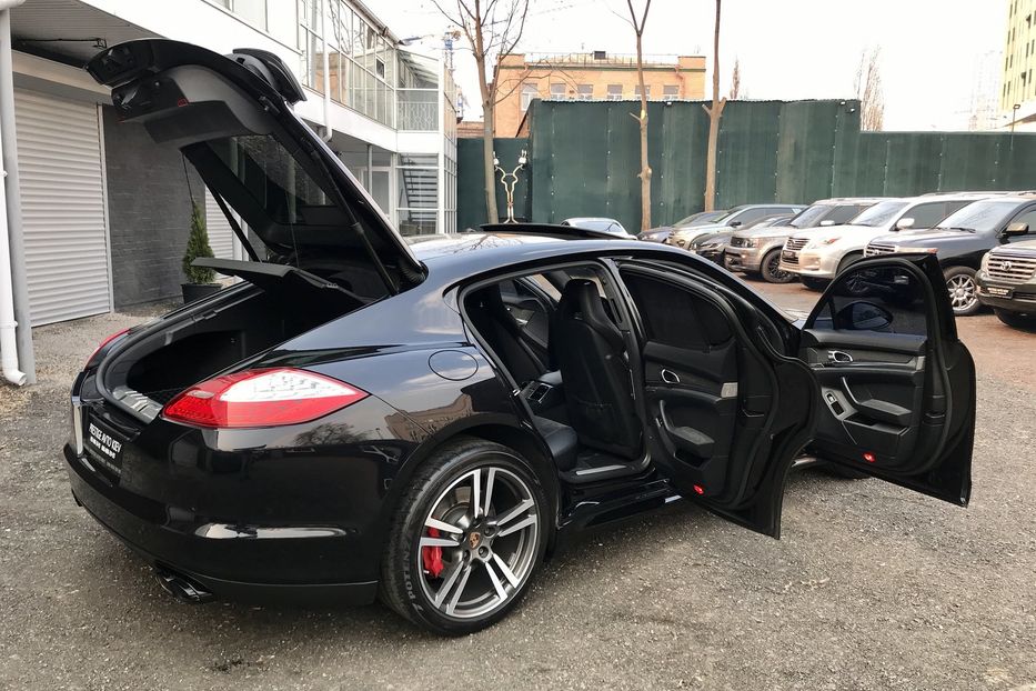 Продам Porsche Panamera GTS Официал 2012 года в Киеве