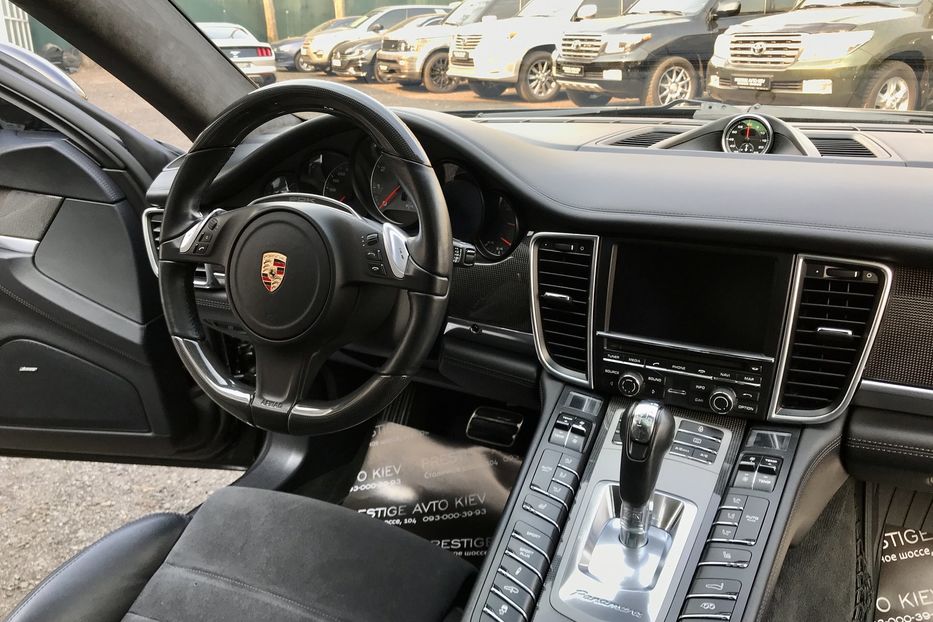 Продам Porsche Panamera GTS Официал 2012 года в Киеве