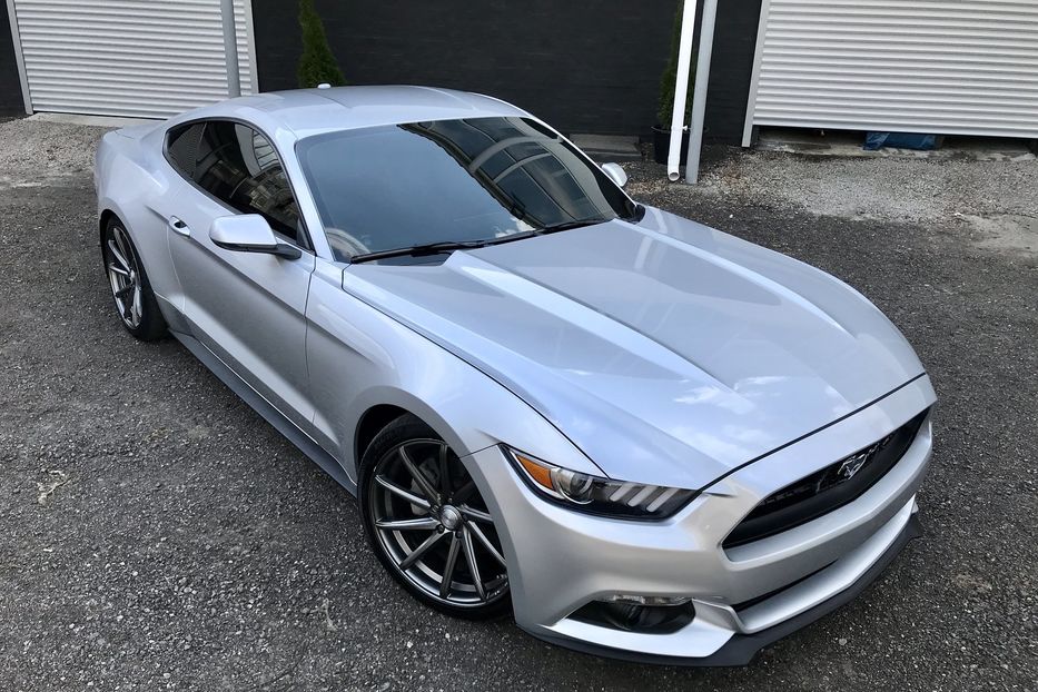 Продам Ford Mustang 2016 года в Киеве