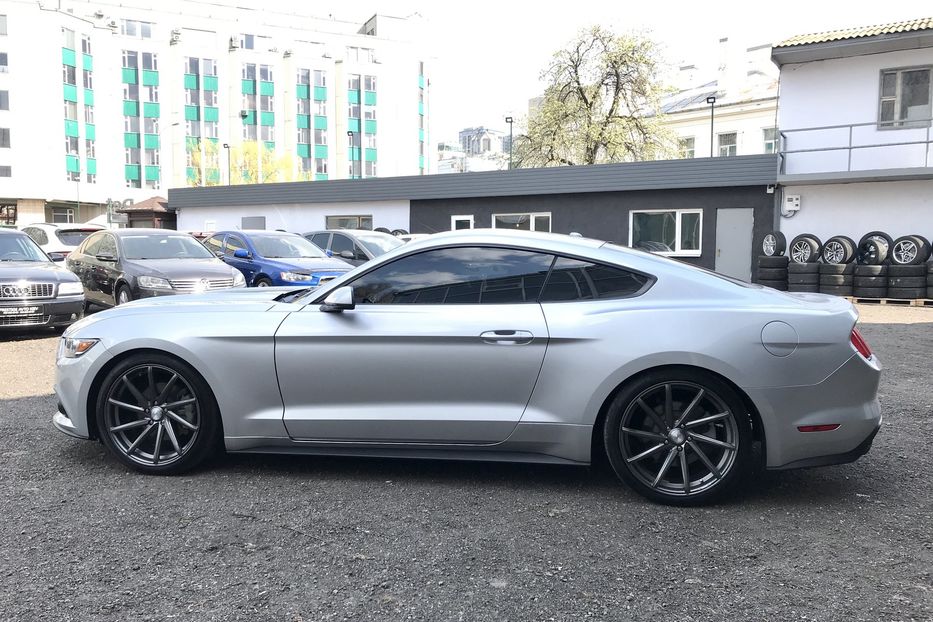 Продам Ford Mustang 2016 года в Киеве