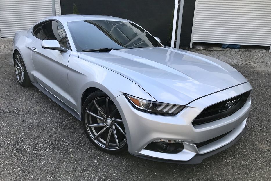 Продам Ford Mustang 2016 года в Киеве