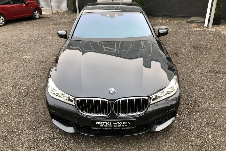 Продам BMW 750 D M-pack xDrive Официальный 2017 года в Киеве