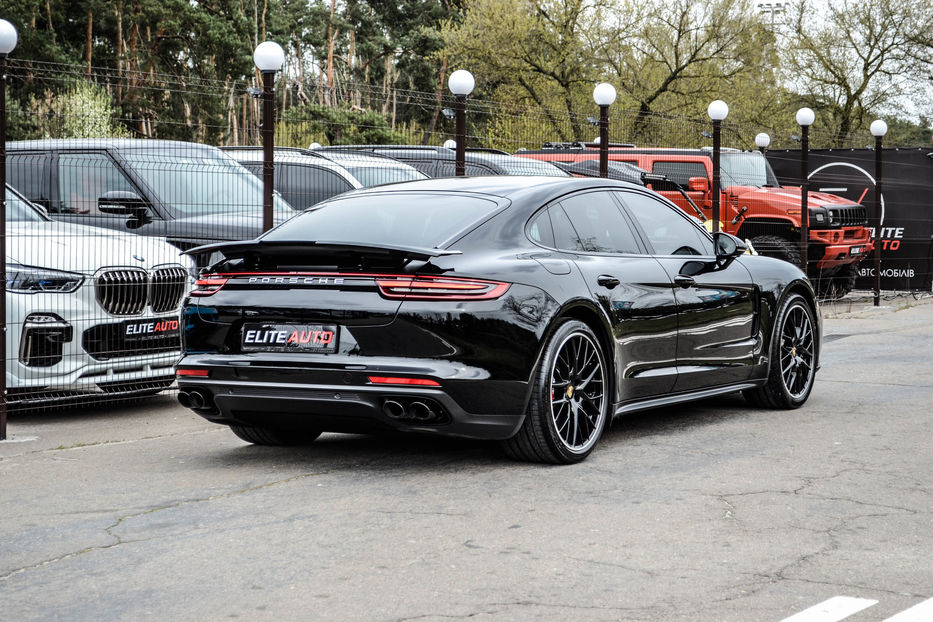 Продам Porsche Panamera Turbo 2017 года в Киеве