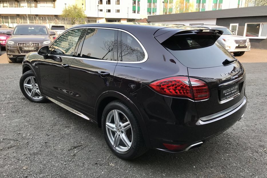 Продам Porsche Cayenne Diesel GTS style 2011 года в Киеве