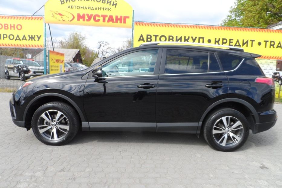 Продам Toyota Rav 4 2016 года в Днепре