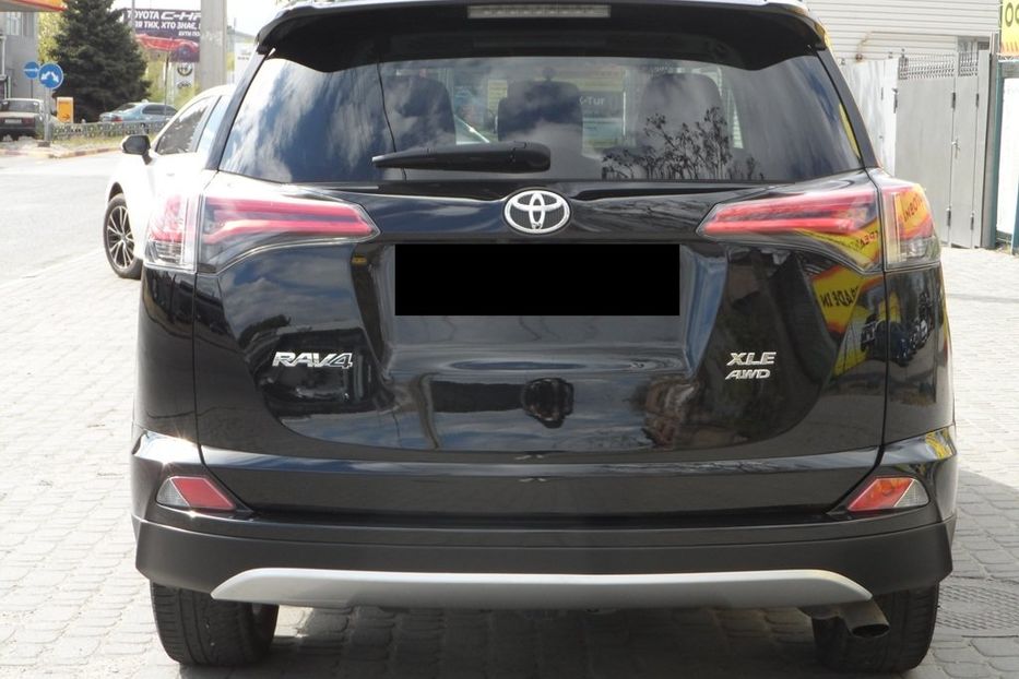 Продам Toyota Rav 4 2016 года в Днепре