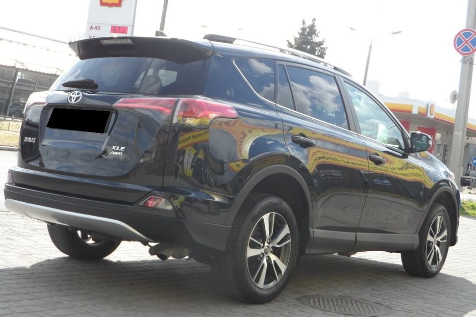 Продам Toyota Rav 4 2016 года в Днепре