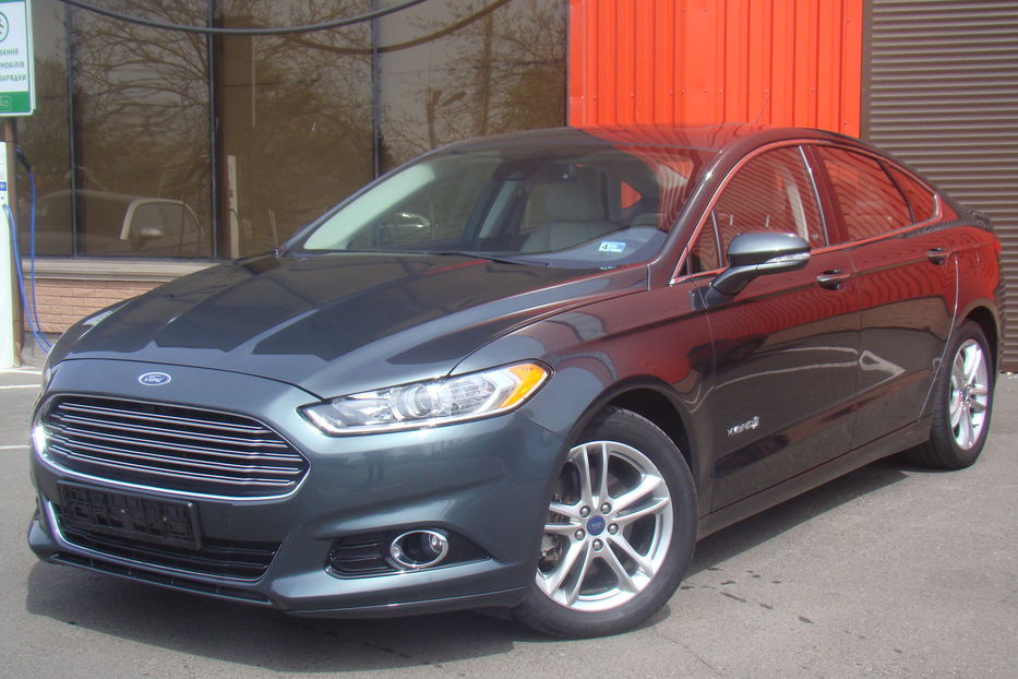 Продам Ford Fusion HYBRIDE TITANIUM 2016 года в Одессе