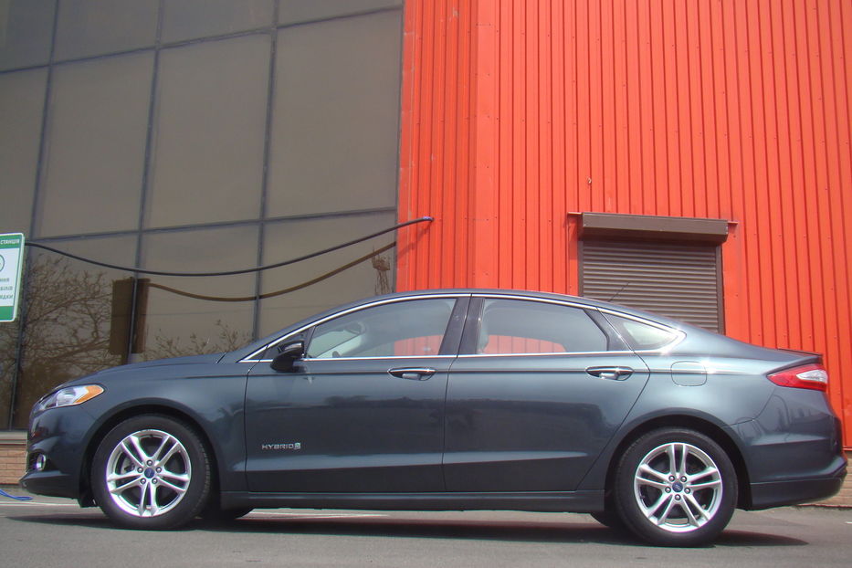 Продам Ford Fusion HYBRIDE TITANIUM 2016 года в Одессе