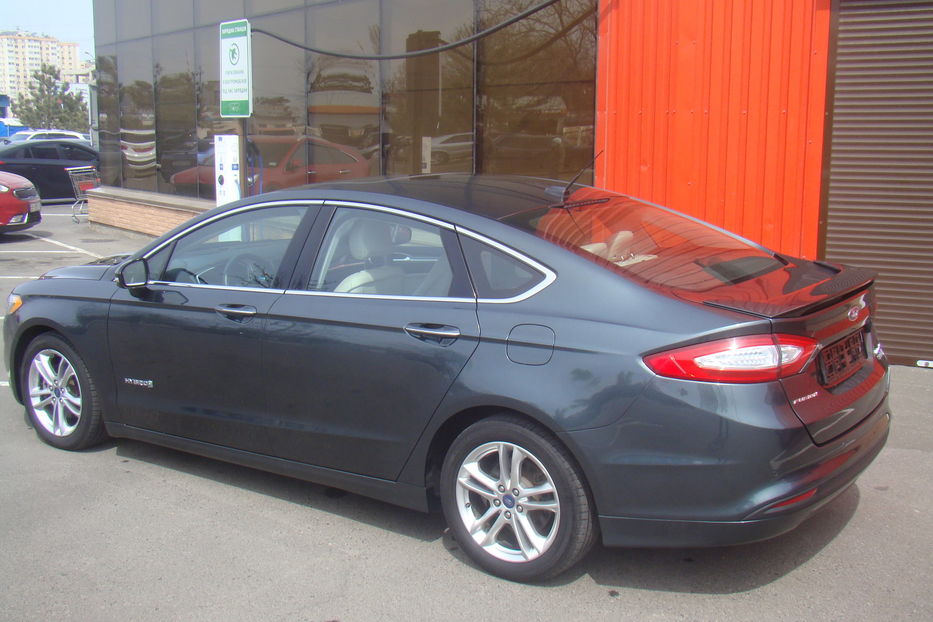 Продам Ford Fusion HYBRIDE TITANIUM 2016 года в Одессе