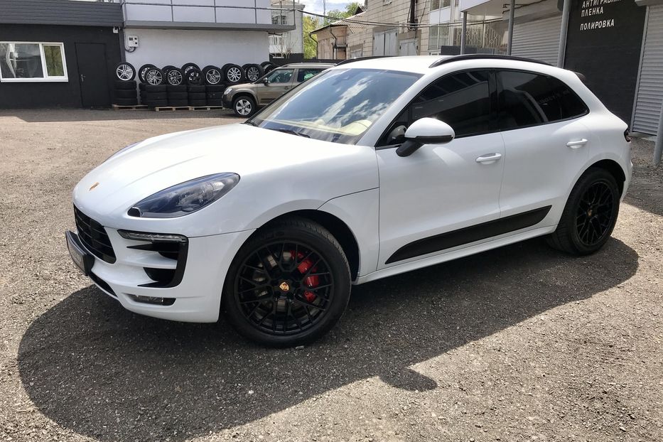 Продам Porsche Macan GTS Официальный 2016 года в Киеве