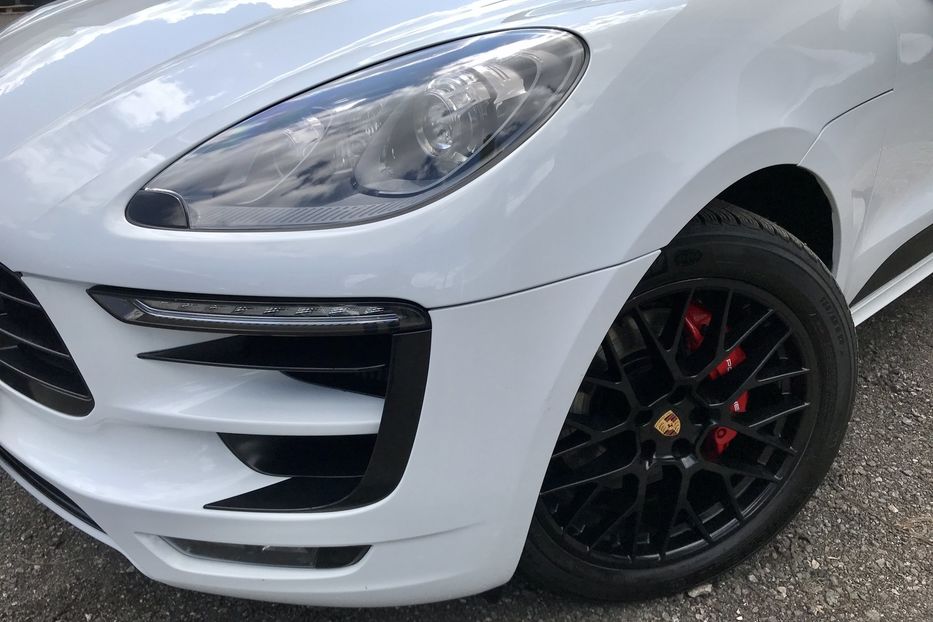 Продам Porsche Macan GTS Официальный 2016 года в Киеве