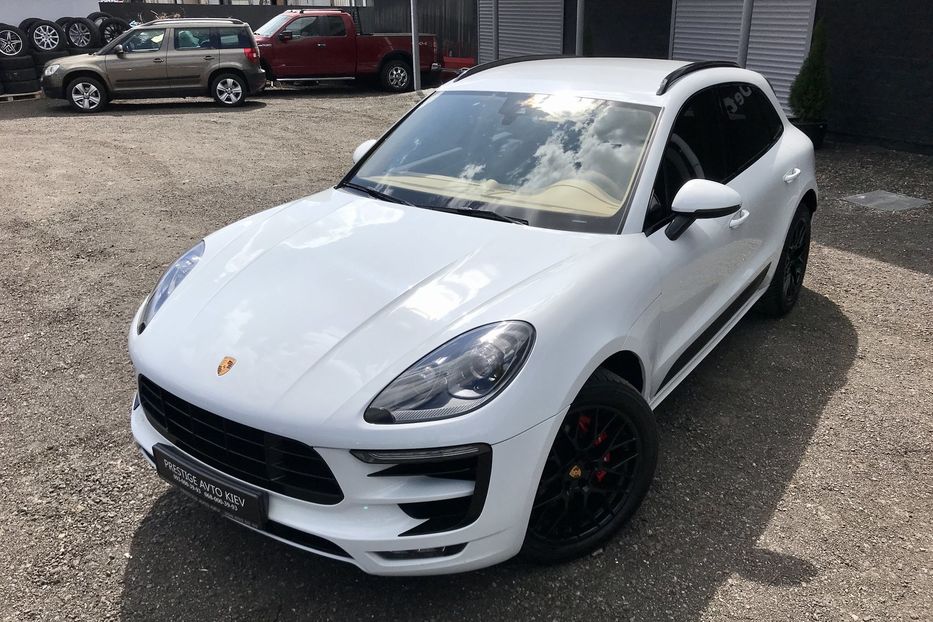 Продам Porsche Macan GTS Официальный 2016 года в Киеве