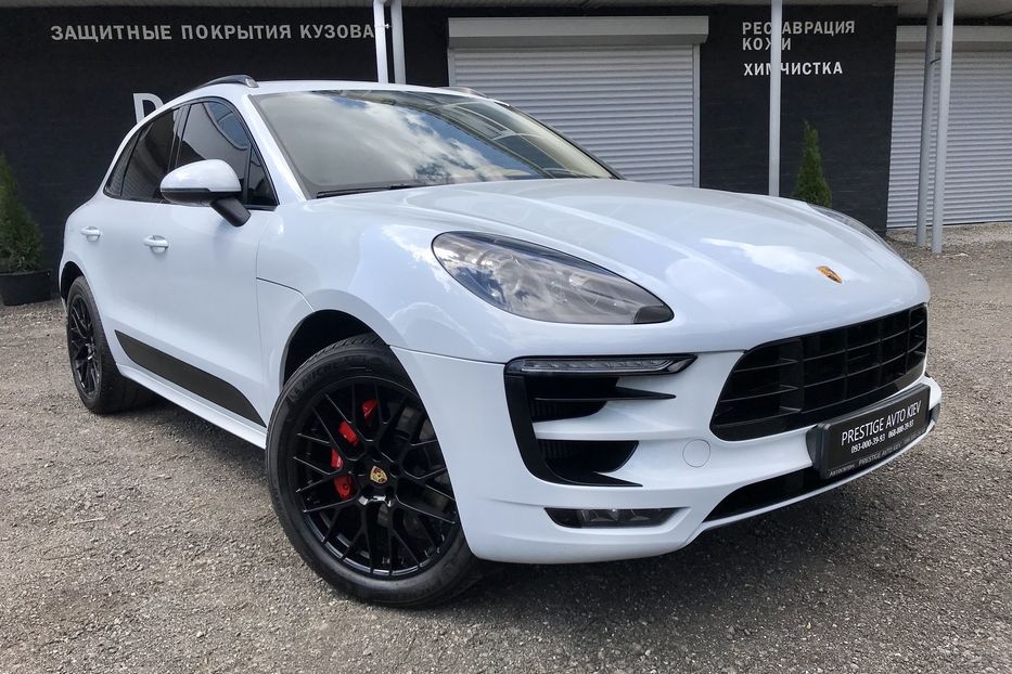 Продам Porsche Macan GTS Официальный 2016 года в Киеве